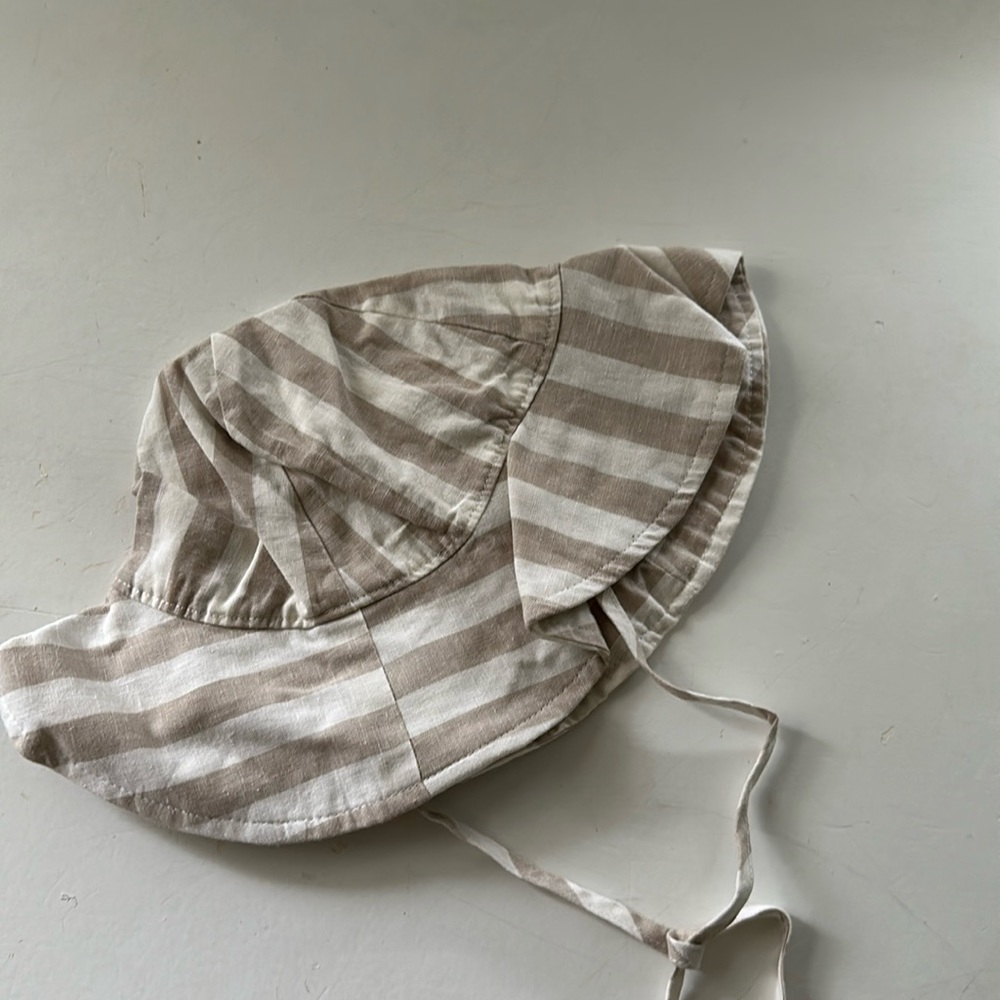 Baby sun bonnet